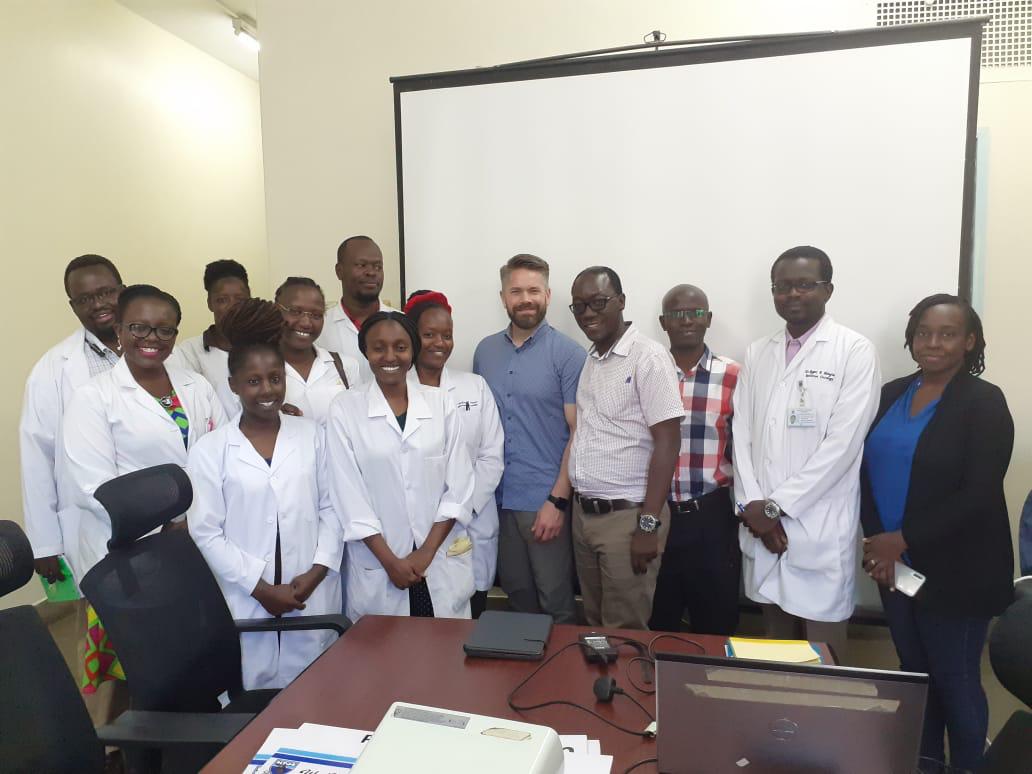 "صورة الغلاف" + برنامج التدريب على أبحاث السرطان - كينيا